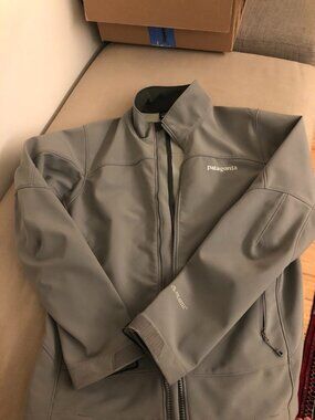 Patagonia Adze jacket-women's size medium, light gray